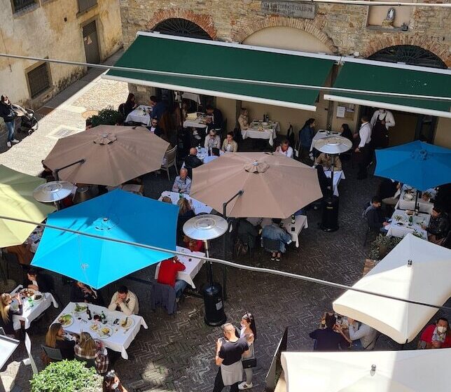 Habitació Clàssica, Piazza Vecchia