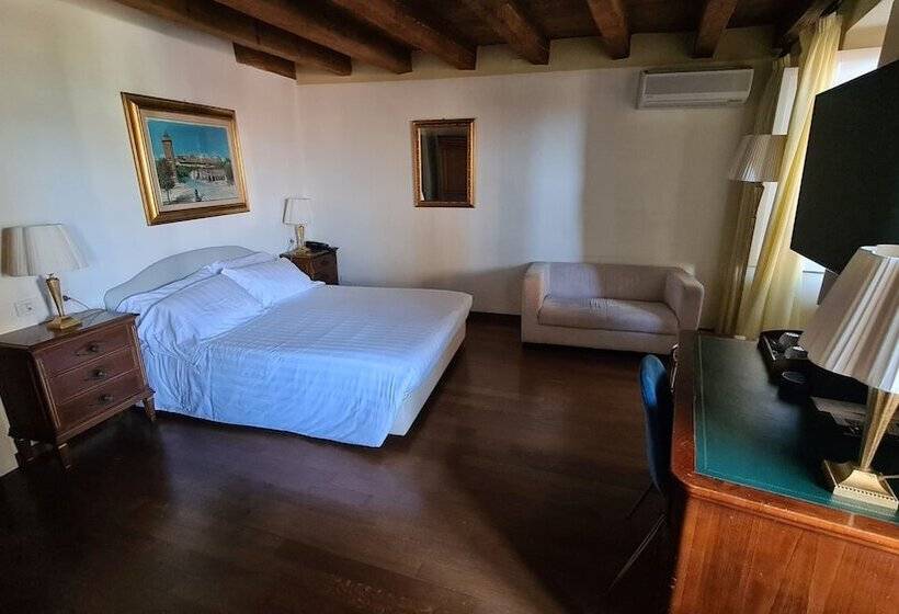 Habitació Clàssica, Piazza Vecchia