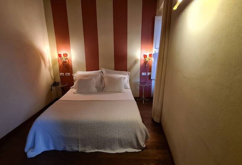 Habitació Clàssica, Piazza Vecchia