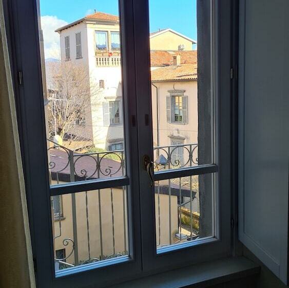 Habitació Superior, Piazza Vecchia