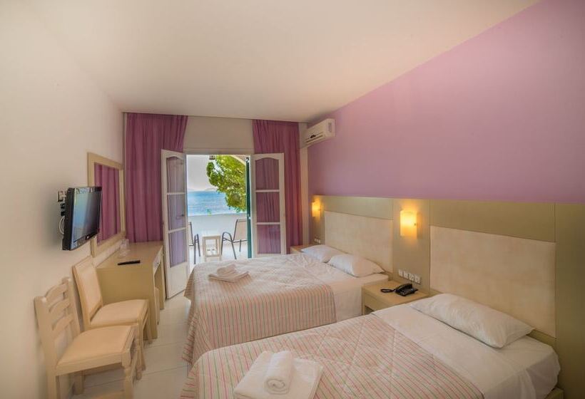 اتاق استاندارد, Porto Koukla Beach