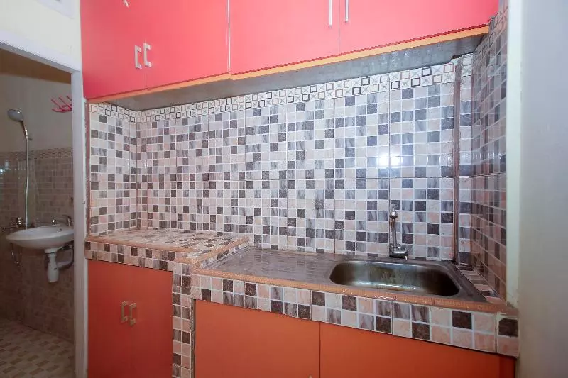 Standard Yhden Hengen Huone, Rosati