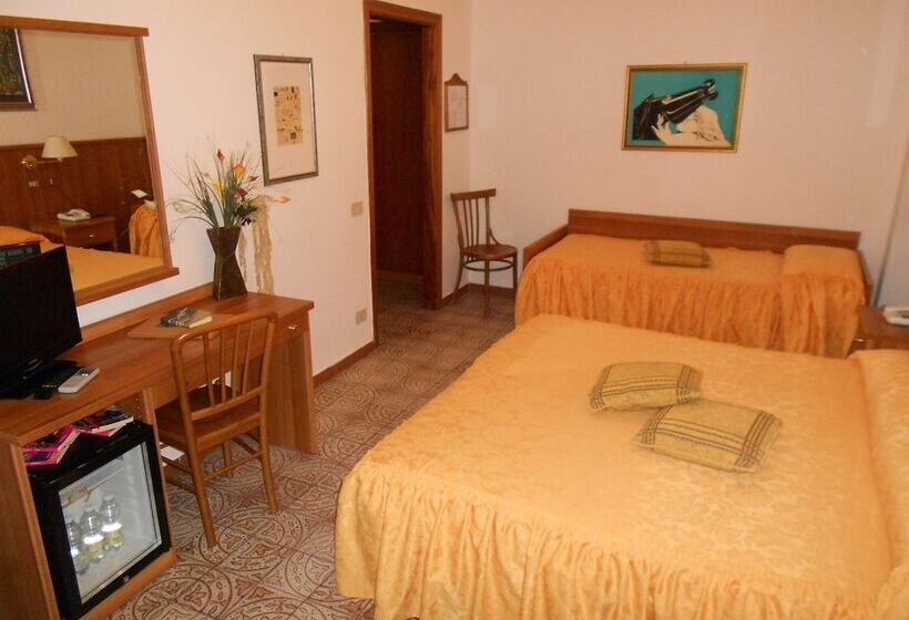 스탠다드 트리플 룸, Rosati