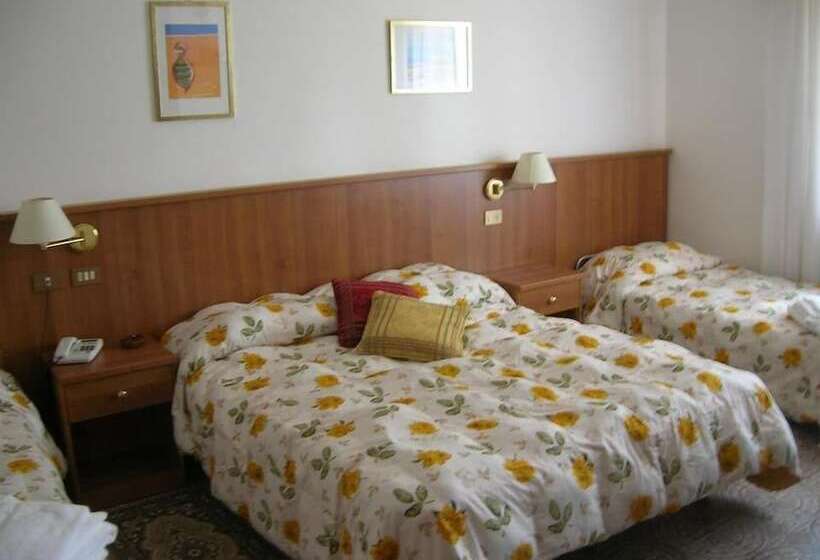 4인용 스탠다드 룸, Rosati