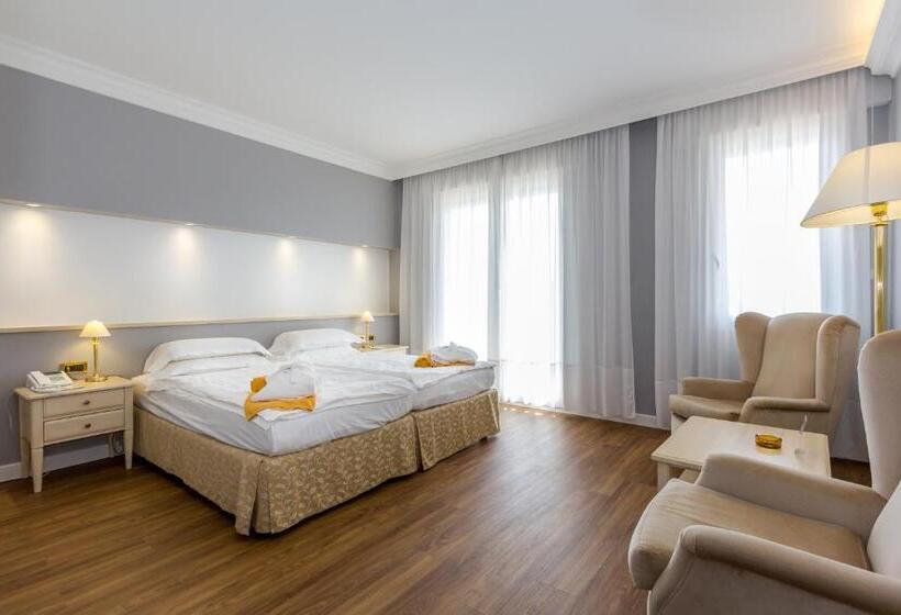 Junior Suite amb Balconada, Terme Leonardo