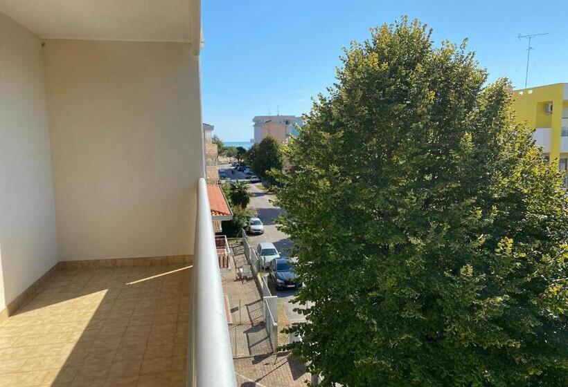 شقة غرفة واحدة, Residence Columbia