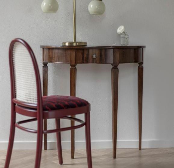 Люкс Deluxe Кровать Кинг, Villa Helvetia