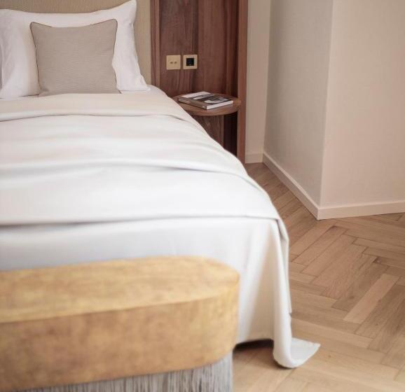 Полулюкс, Villa Helvetia