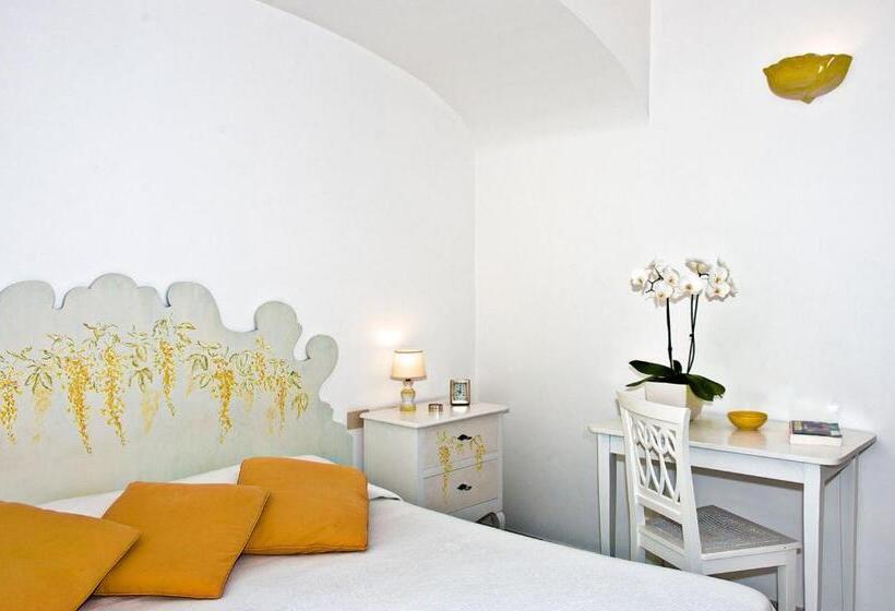 Camera Standard Vista Mare Laterale, Villa Rosa