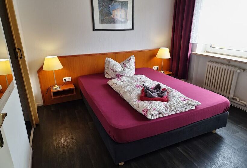 Quarto Estandar Individual, Pension Hamburg