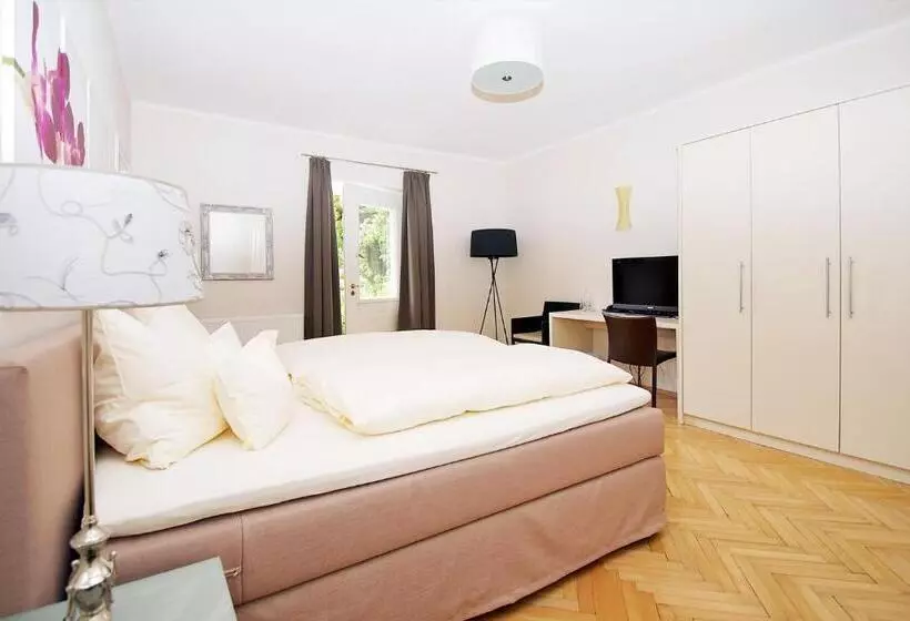 バルコニー付きデラックスルーム, Boutique Hotel Friesinger