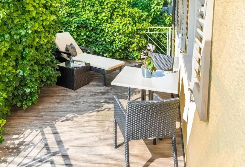 バルコニー付きデラックスルーム, Boutique Hotel Friesinger
