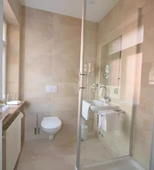 バルコニー付きデラックスルーム, Boutique Hotel Friesinger