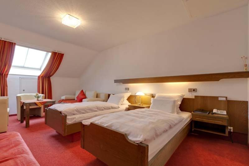 Quarto Triplo Standart, Alte Kelter