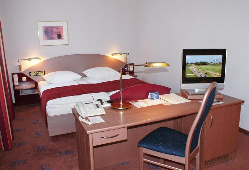 스탠다드 트리플 룸, Garni Lindacher Hof