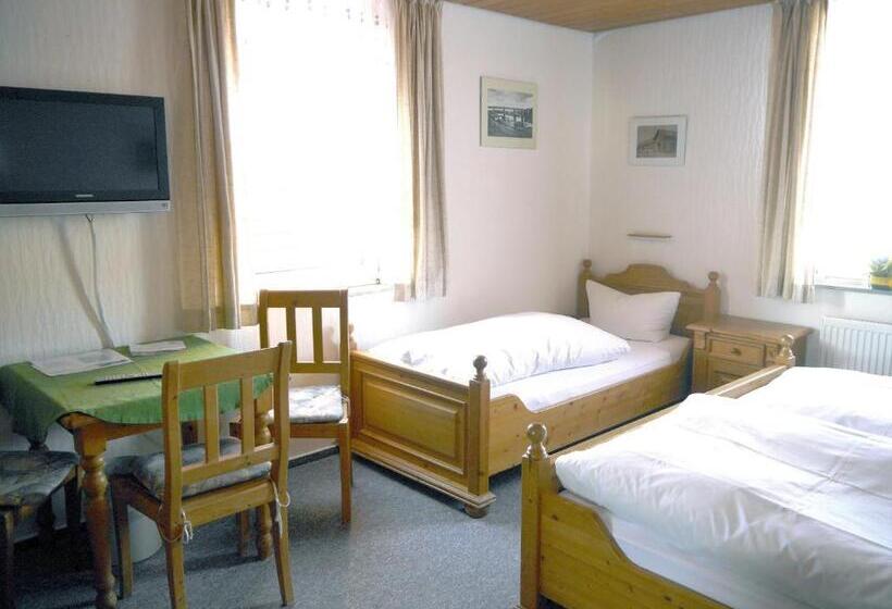 Номер Стандарт Трехместный, Gasthof Destille Eisenbahn