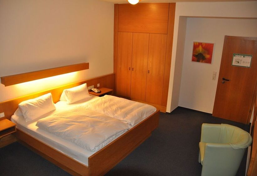 Номер Стандарт, Lamm