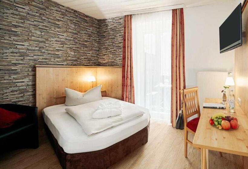 חדר סופריור יחיד, Park Cafe Reichl