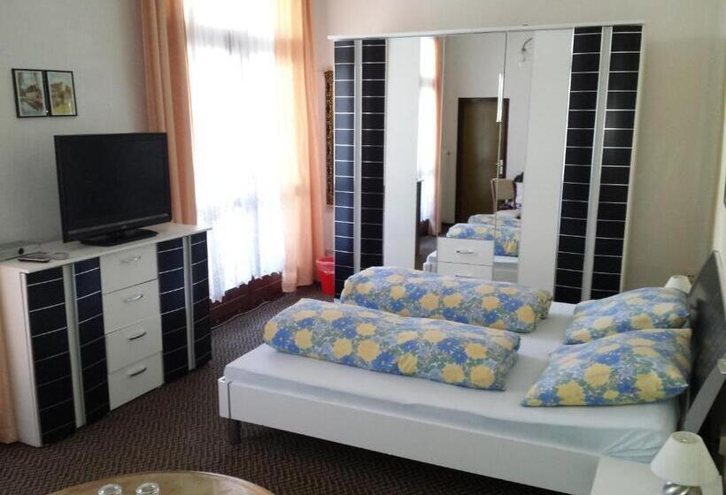 Номер Стандарт Индивидуальный, Pension Waldeck