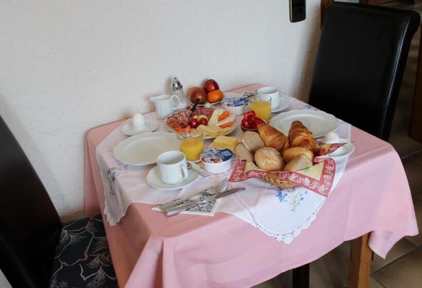 חדר סטנדרט, Pfaelzer Stuben