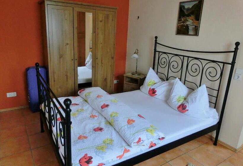 דירת קומפורט חדר שינה 1, Pfaelzer Stuben