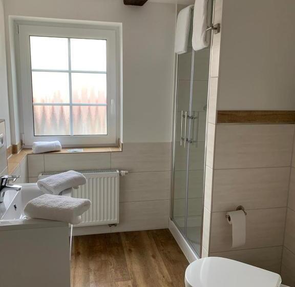 스탠다드 룸, Zum Braunen Hirschen