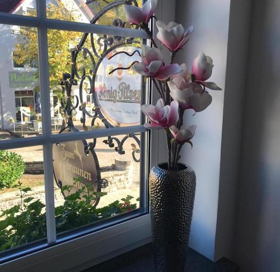 스탠다드 룸, Zum Braunen Hirschen