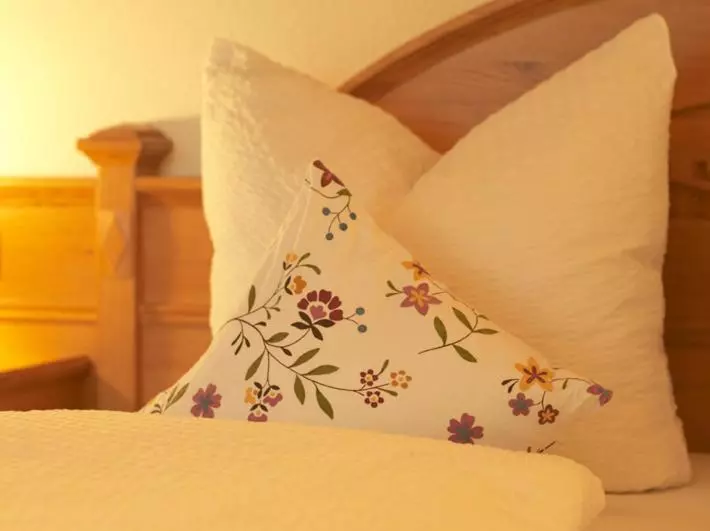 Basic-huone, Landhotel Haringerhof Mit Saunawelt Und Naturbadeteich