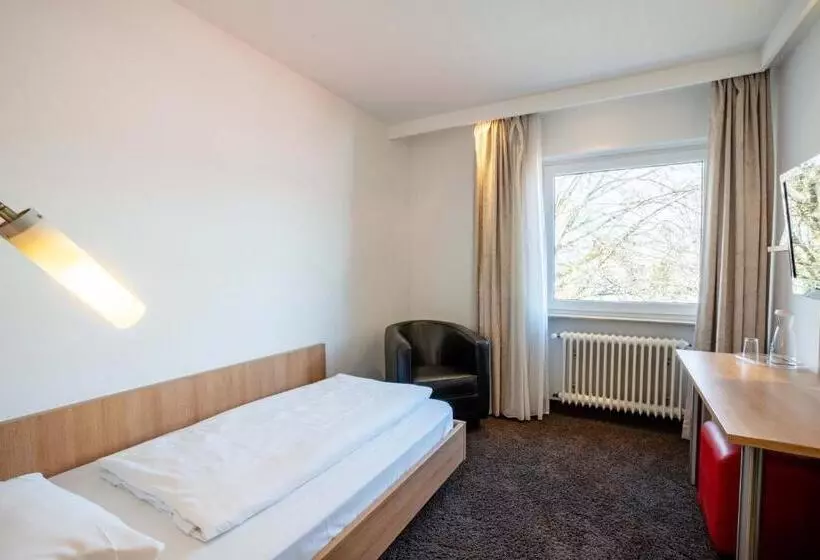 Comfort Yhden Hengen Huone, Ott S Hotel Weinwirtschaft & Biergarten Weil Am Rhein/basel