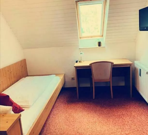 اتاق استاندارد یک نفره, Gasthof Wilhelm Tell Fremdenzimmer