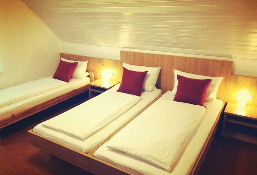 스탠다드 트리플 룸, Gasthof Wilhelm Tell Fremdenzimmer