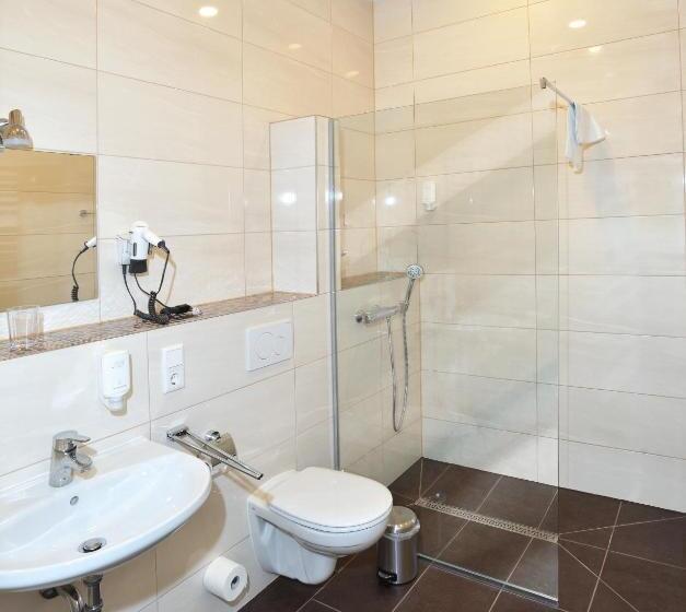 סוויטה, Villa Oranien