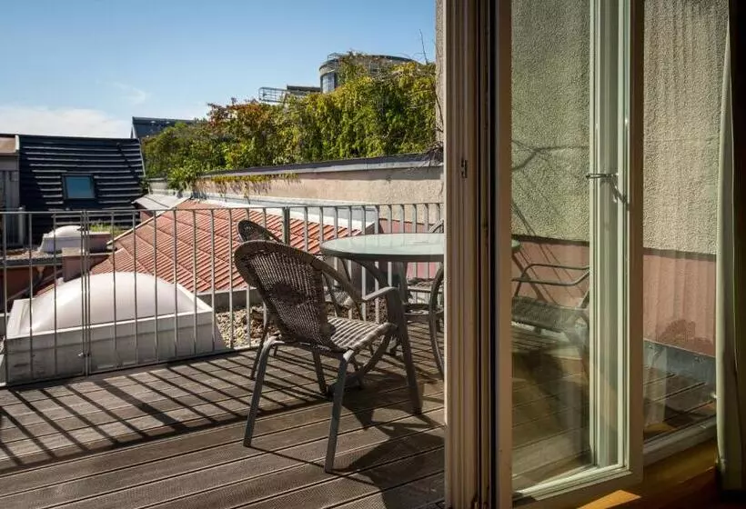 Apartament 1 Dormitori, Am Goethehaus