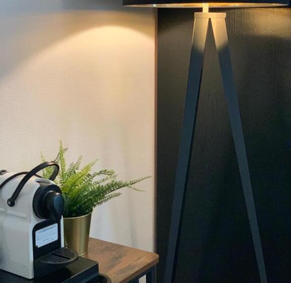 اتاق استاندارد با بالکن, Am Hafen