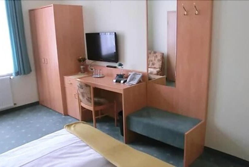 غرفة قياسية, Garni Am Schlosspark