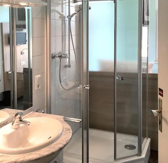 غرفة قياسية فردية حمام مشترك, Mozart Bonn