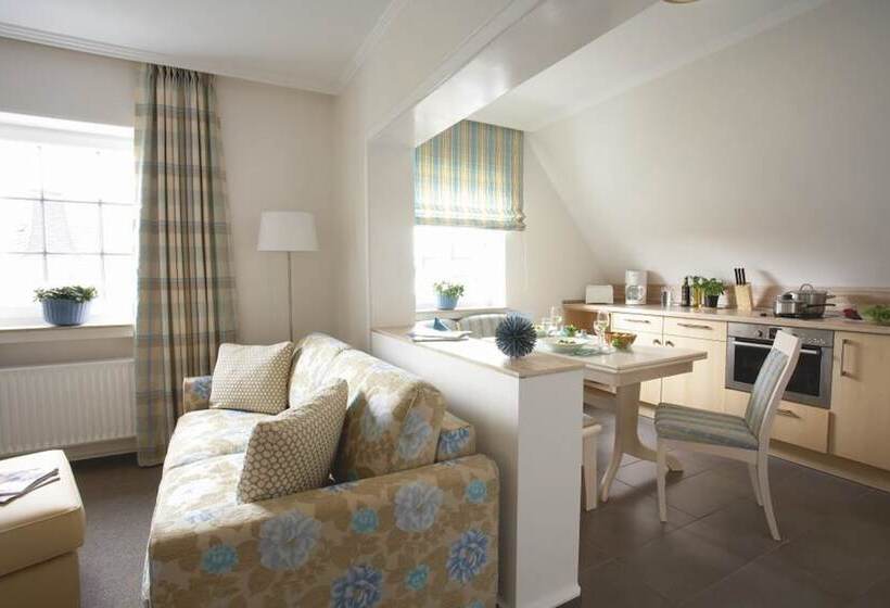 شقة غرفة واحدة, Romantik Berghotel Astenkrone