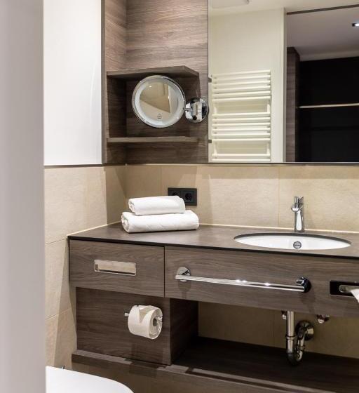 חדר דלוקס יחיד, Sacher Stoiber