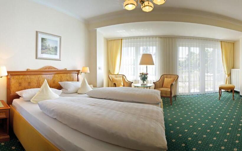 חדר סופריור, Sacher Stoiber