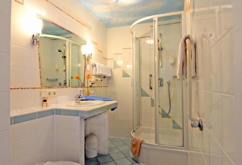 Standart Oda, Weingartner