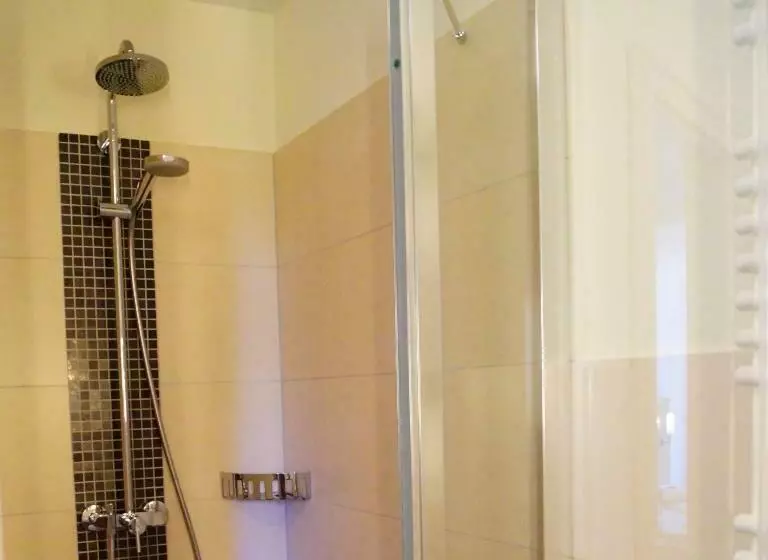 اتاق استاندارد سه نفره, Parkhotel Cochem