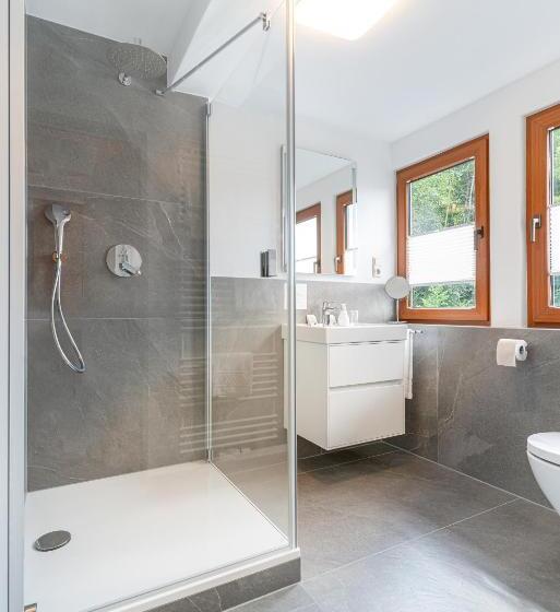 استودیوی استاندارد, Parkhotel Cochem