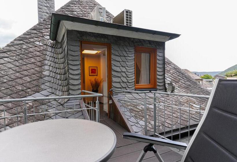 استودیوی استاندارد, Parkhotel Cochem