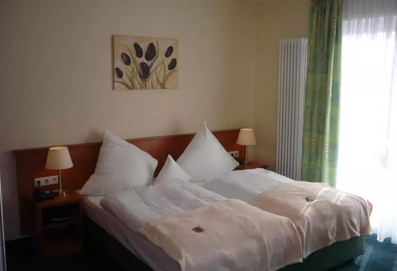 Comfort Room, Frick S