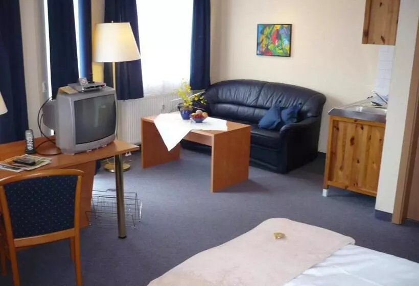 Comfort Room, Frick S
