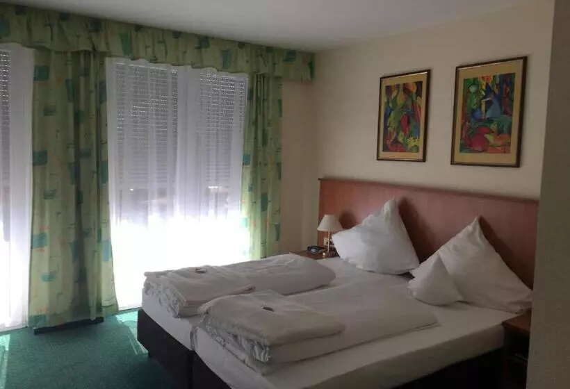 Comfort Room, Frick S