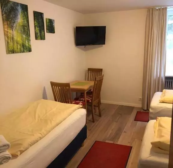 スタンダードトリプルルーム, Gasthaus Hotel Löffelschmiede