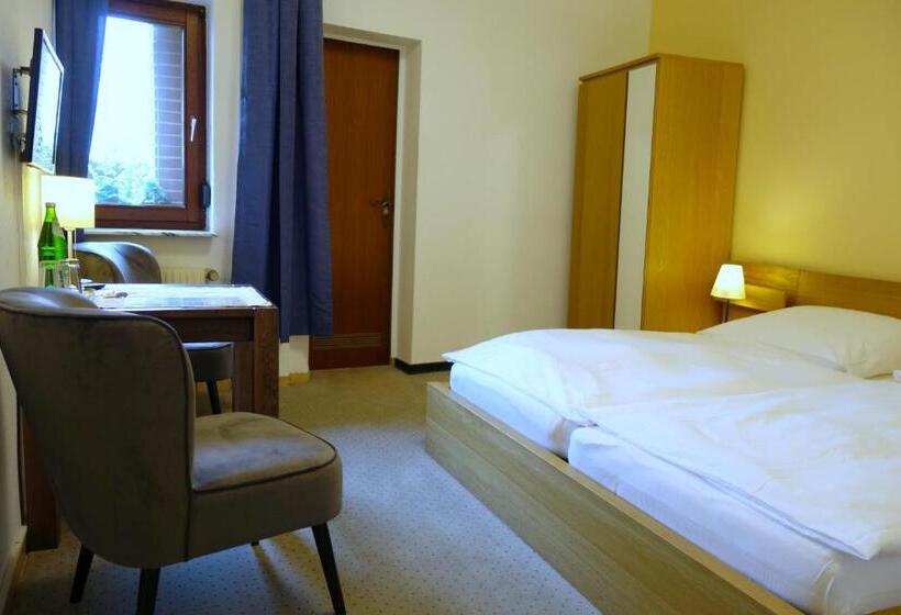 اتاق استاندارد, Pension Am Helenenwall