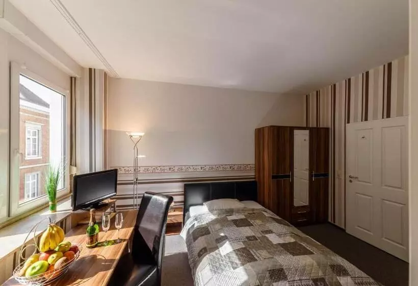 Standard Yhden Hengen Huone, City Hotel Stolberg