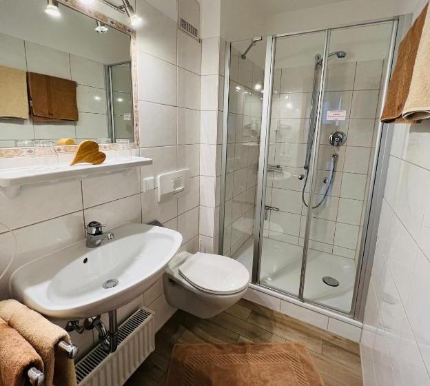 レイクビュースタンダードルーム, Gästehaus Kleinbuch